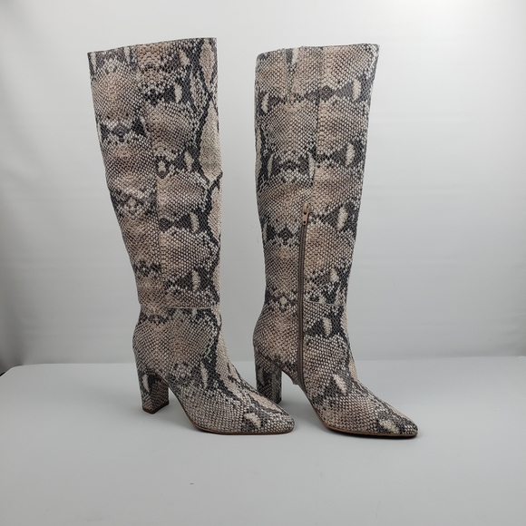 Matisse Women's anaconda upper Square Toe Block Mid Heel Knee riding boots - Picture 12 of 15